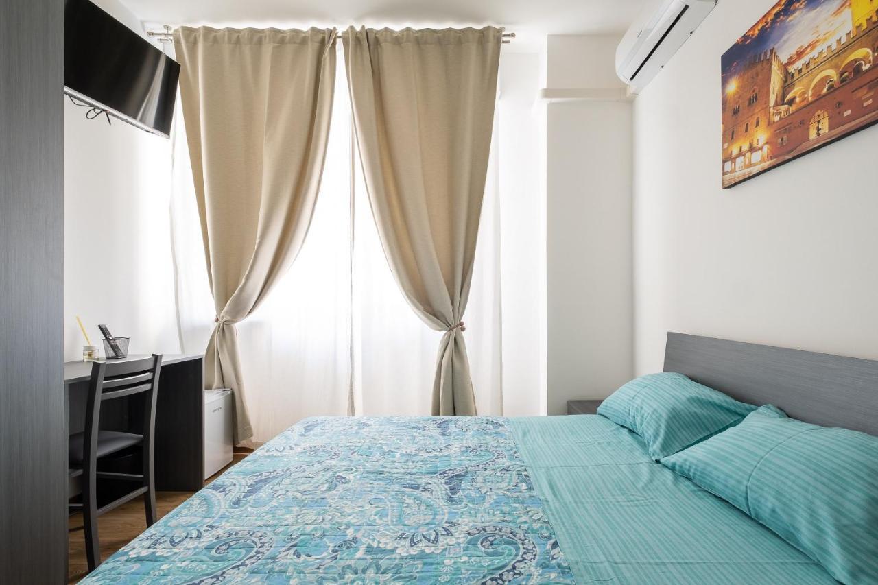 Studio 24 - Holiday & Business Apartment Болоня Екстериор снимка