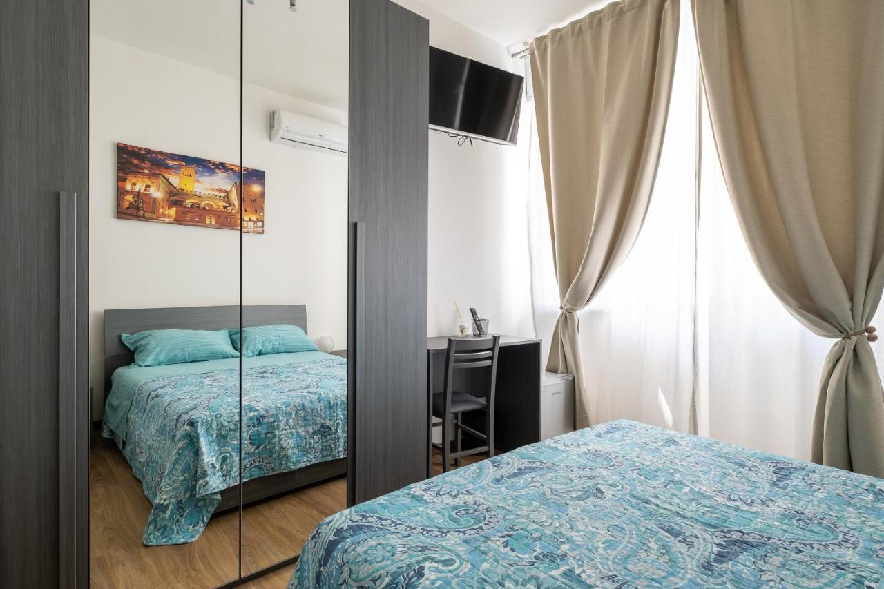 Studio 24 - Holiday & Business Apartment Болоня Екстериор снимка