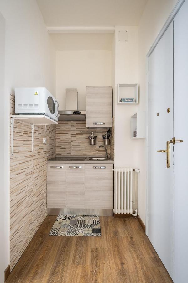 Studio 24 - Holiday & Business Apartment Болоня Екстериор снимка
