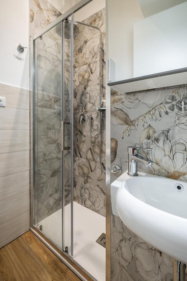 Studio 24 - Holiday & Business Apartment Болоня Екстериор снимка