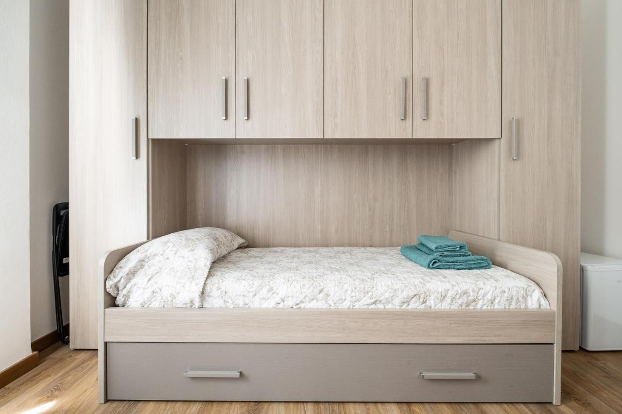 Studio 24 - Holiday & Business Apartment Болоня Екстериор снимка